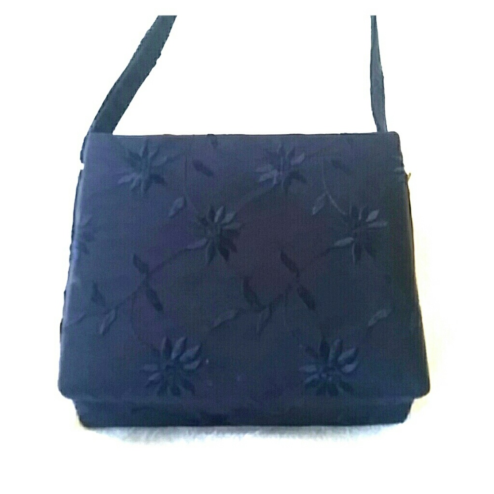 Hardshell Navy Box Purse
